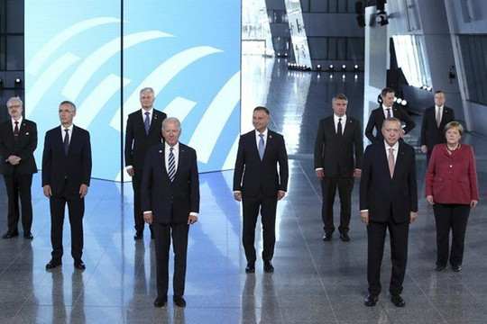Hội nghị Thượng đỉnh NATO và những "lần đầu tiên"