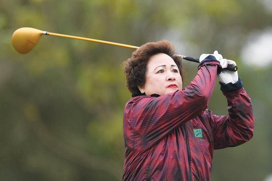 Madame Nguyễn Thị Nga lần thứ 6 liên tiếp được vinh danh người có tầm ảnh hưởng nhất châu Á trong lĩnh vực gôn 