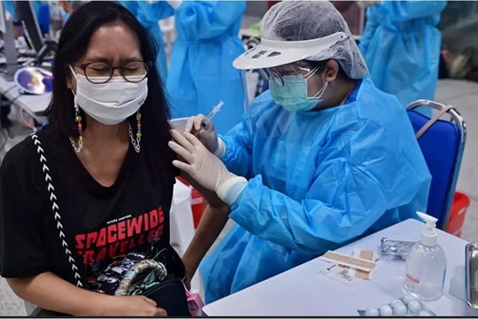 Thái Lan bắt đầu thử nghiệm vaccine COVID-19 được sản xuất trong nước