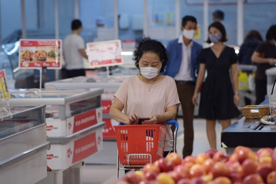 Đề xuất ưu tiên tiêm vaccine phòng Covid-19 cho người lao động ngành bán lẻ