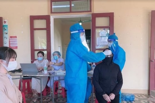 Hà Tĩnh: Xét nghiệm Covid-19 diện rộng để ngăn chặn chuỗi lây nhiễm 