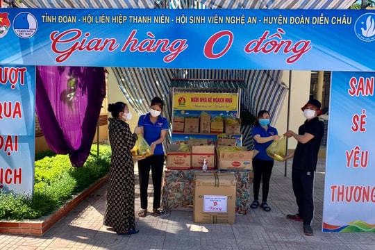 Nghệ An: “Gian hàng 0 đồng” chia sẻ khó khăn với người dân bị cách ly, phong tỏa