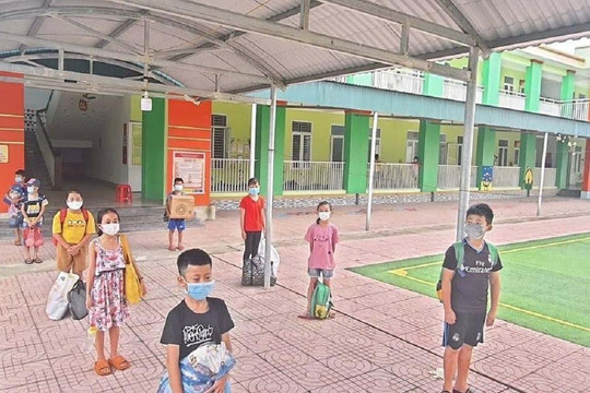 30 học sinh trở thành F1, Chủ tịch UBND tỉnh Hà Tĩnh yêu cầu làm rõ trách nhiệm
