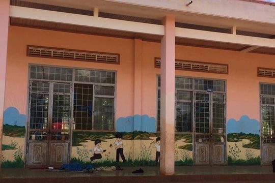 Đắk Lắk: Phát hiện thi thể thiếu nữ đang phân hủy trong phòng học 
