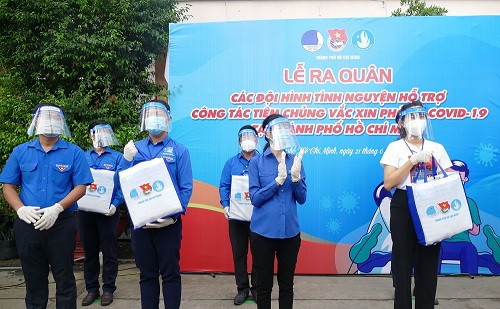 TPHCM: Ra quân Đội hình tình nguyện hỗ trợ công tác tiêm vắc xin Covid-19