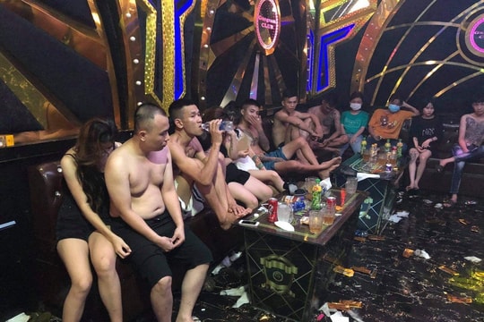 Tổ chức sinh nhật bằng tiệc ma túy
