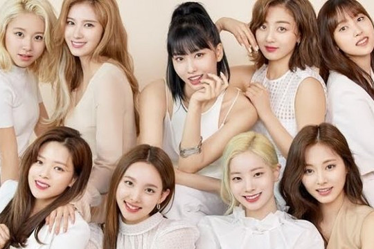 TWICE nhóm nhạc nữ đầu tiên trong lịch sử YouTube sở hữu nhiều MV "khủng"