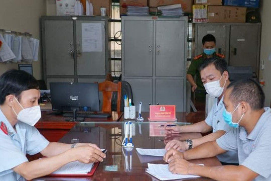 Bình luận sai sự thật trên Facebook, hai thanh niên bị phạt 10 triệu đồng