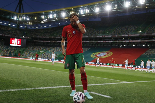 Có một Bruno Fernandes nhạt nhòa ở sân khấu EURO