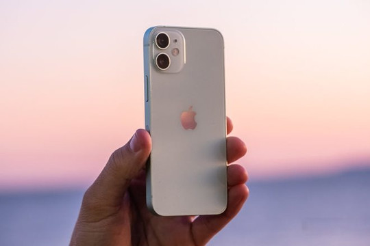 Apple ngừng sản xuất iPhone 12 Mini