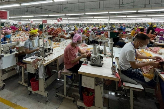 Đẩy lùi dịch bệnh, khôi phục sản xuất tại các khu công nghiệp