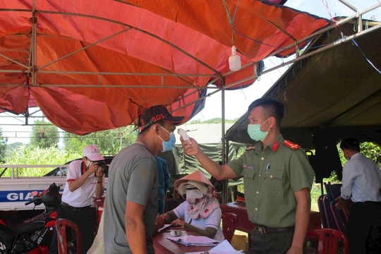 Bình Định yêu cầu cơ sở dịch vụ ăn, uống không được phục vụ tại chỗ