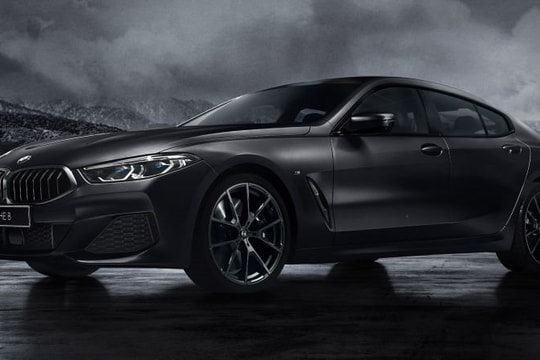 BMW Series 8 Frozen Black Edition ra mắt giá từ 135.400 USD