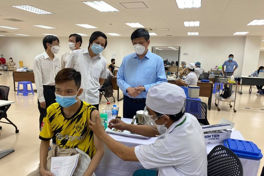TP.HCM: Hơn 710.000 người đã tiêm vắc xin Covid-19