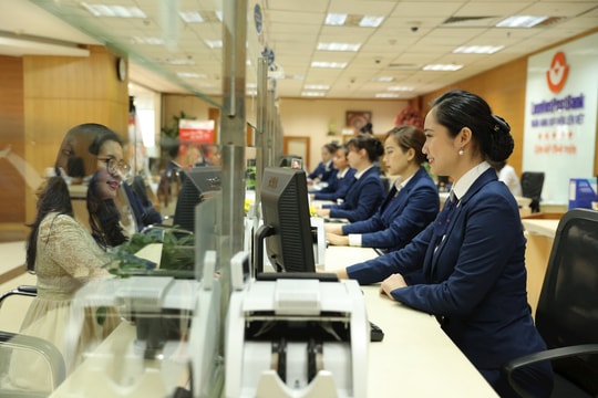 LienVietPostBank hỗ trợ tiêm vaccine phòng covid-19 cho CBNV tại hội sở chính và các chi nhánh/phòng giao dịch khu vực Hà Nội
