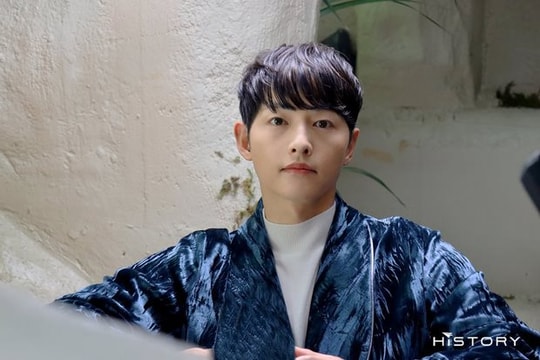 Song Joong Ki bị khiếu nại do xây dựng trái phép, gây tai nạn giao thông