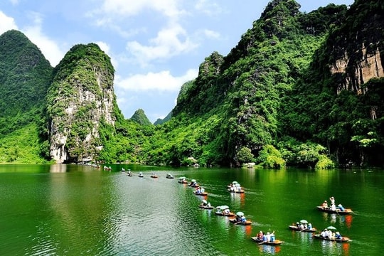 Di sản thế giới Tràng An mở cửa trở lại