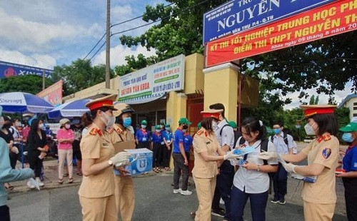 CSGT TPHCM bảo đảm TTATGT kỳ thi tốt nghiệp THPT