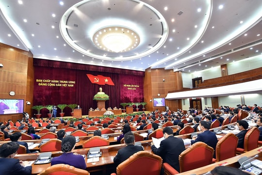 Trung ương thảo luận việc bổ sung nhân sự một số chức danh lãnh đạo cơ quan Nhà nước