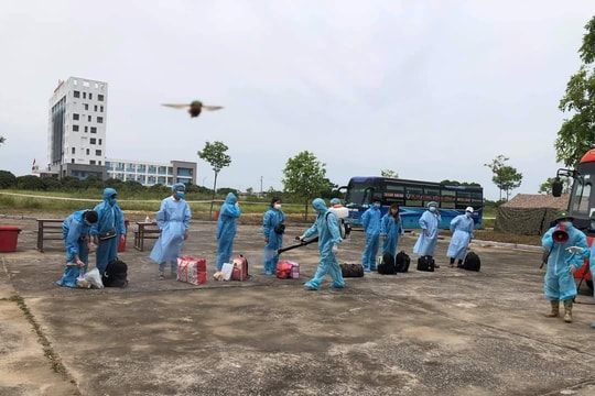 Thiếu nữ bỏ trốn khi cách ly tại nhà
