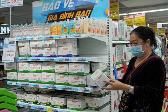 Đề nghị 'luồng ưu tiên đặc biệt' vận chuyển hàng hóa vào TP.HCM