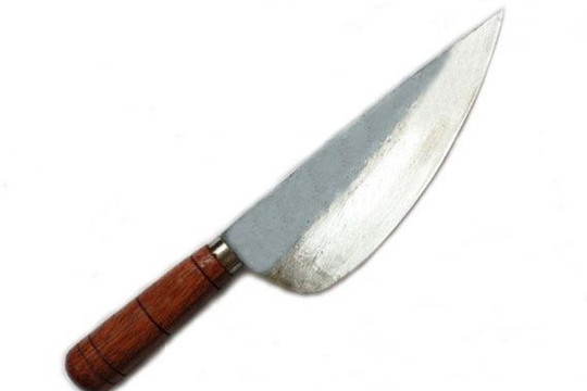 Rút dao đâm chết bạn nhậu do cự cãi