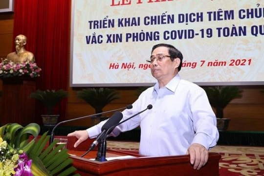Thủ tướng: Trên dưới một lòng thực hiện thành công chiến dịch tiêm vaccine