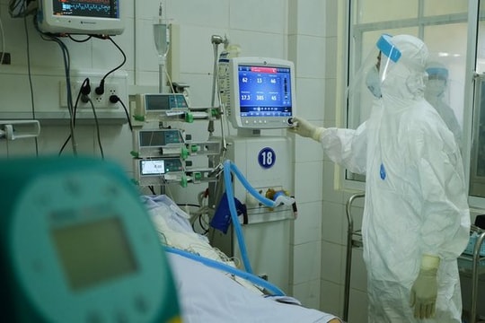 Bộ trưởng Y tế: Chuẩn bị đủ oxy cho kịch bản số ca mắc cao hơn