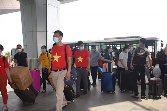 Nghệ An tăng viện lực lượng y, bác sỹ vào TP. Hồ Chí Minh phòng, chống dịch Covid-19