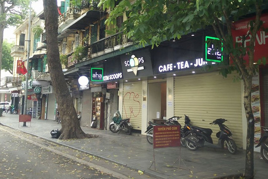 Hà Nội dừng các dịch vụ không thiết yếu từ 0 giờ ngày 13/7