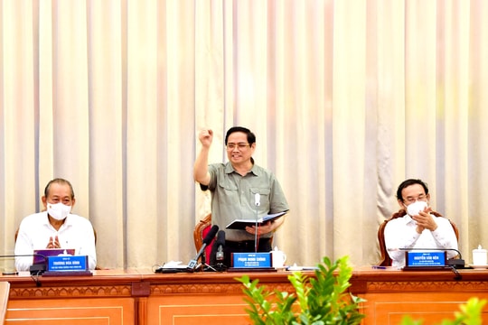 Thủ tướng: Giải quyết các kiến nghị nhanh nhất, tốt nhất có thể cho TPHCM