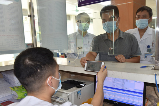 Thực hiện bảo hiểm y tế toàn dân, góp phần hiệu quả trong công tác bảo vệ, chăm sóc sức khoẻ Nhân dân