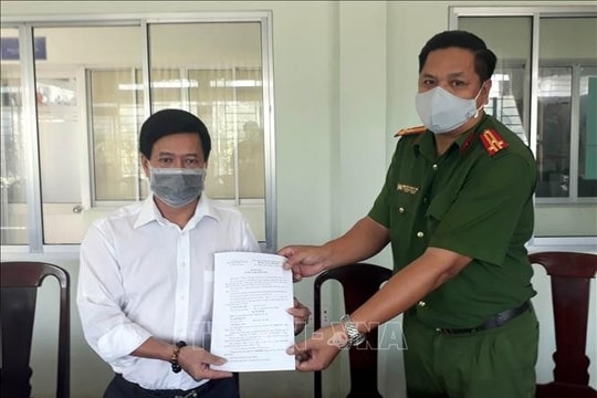 Phạt 7,5 triệu đồng lương y quảng cáo 'thần dược trị Covid-19'