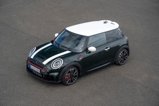 MINI Cooper có thêm phiên bản giới hạn kỷ niệm 60 năm thành lập