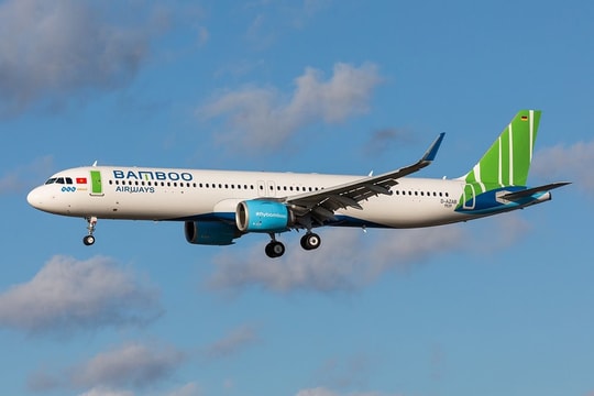 An toàn, trật tự trên chuyến bay Bamboo Airways chở công dân Bình Định từ TP HCM về quê