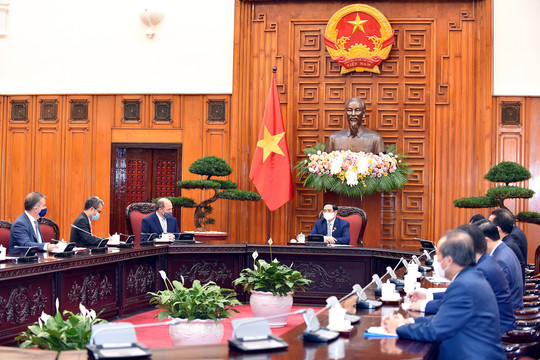 Việt Nam-Anh: Tăng cường hơn nữa hợp tác giữa Bộ Quốc phòng và Quân đội hai nước