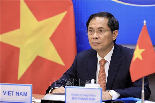Nga sẵn sàng cung cấp, chuyển giao công nghệ sản xuất vaccine cho Việt Nam
