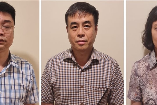 Vụ tiêu thụ hơn 3 triệu cuốn sách giả: Khởi tố 3 cán bộ Cục Quản lý thị trường Hà Nội