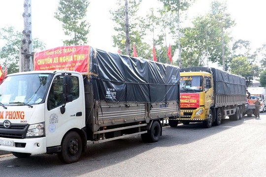 Không kiểm tra xe chở hàng thiết yếu, lương thực phục vụ vùng có dịch COVID-19