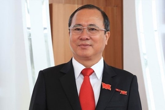 Khởi tố, bắt tạm giam cựu Bí thư Tỉnh ủy Bình Dương Trần Văn Nam