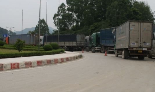 Lạng Sơn tăng cường quản lý hoạt động vận chuyển hàng hóa
