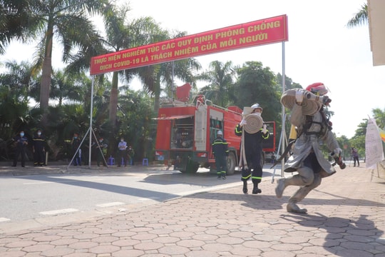 Quận Bắc Từ Liêm diễn tập phương án đảm bảo ANTT khu cách ly tập trung phòng, chống dịch bệnh Covid -19