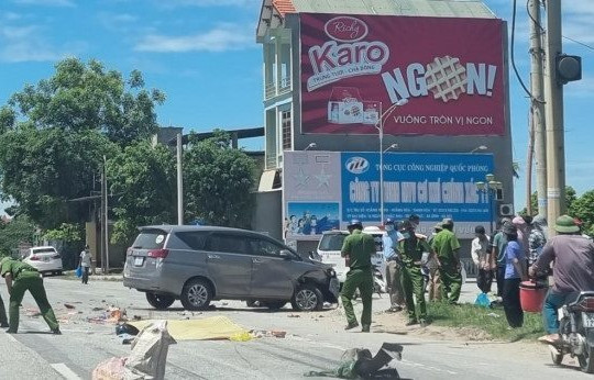 Nữ công nhân bị cuốn vào gầm ô tô tử vong tại chỗ
