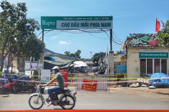 Phong tỏa chợ đầu mối ở quận Hoàng Mai – Hà Nội vì một tiểu thương nghi nhiễm SARS-CoV-2