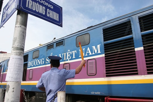 Cục Đường sắt Việt Nam đề nghị cơ cấu lại Tổng công ty Đường sắt Việt Nam