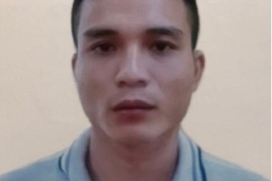 Đột nhập phòng trọ, dùng dao đe dọa nữ công nhân để hiếp dâm