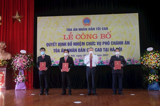 Trao Quyết định bổ nhiệm 3 Phó Chánh án TAND cấp cao tại Hà Nội