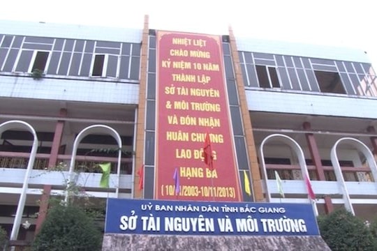 Kỷ luật cảnh cáo Phó giám đốc Sở TN&MT Bắc Giang Ngô Văn Xuyên