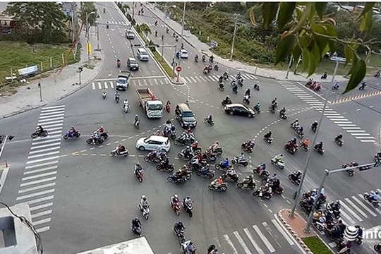 Đà Nẵng nghiên cứu mở rộng cầu Hòa Xuân, giảm thiểu ùn tắc.
