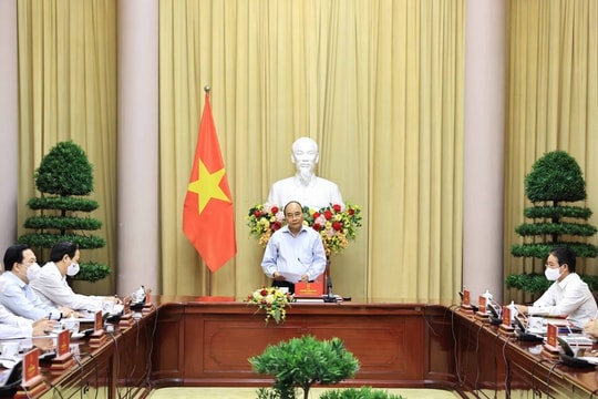 Chủ tịch nước: Cần có chính sách giữ chân, đưa lao động trở lại làm việc khi kiểm soát được dịch 